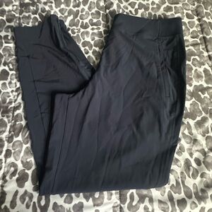 Athleta pull on jogger, ladies Sz 6